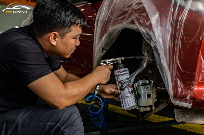 Phủ gầm xe Nissan Navara 2025 thương hiệu Forch