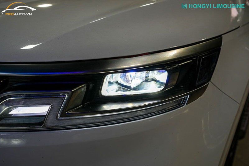 Độ đèn bi led thord - Gói độ xe Kia Carnival