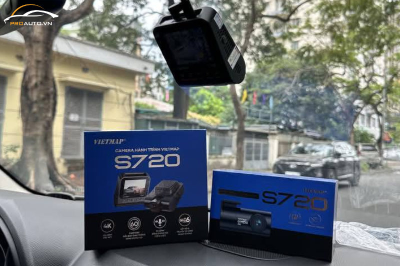 Có nên đầu tư camera hành trình Vietmap S720 cho xe hơi không?