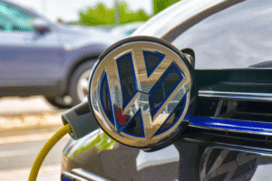 Công nghệ pin mới giúp xe điện Volkswagen trở nên rẻ hơn