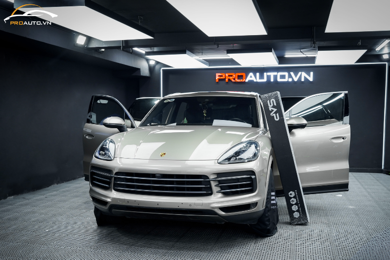 Có nên dán PPF ô tô?