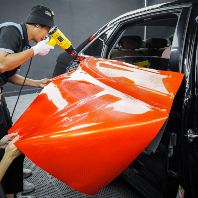 Đội ngũ kỹ thuật viên dán PPF đổi màu lành nghề