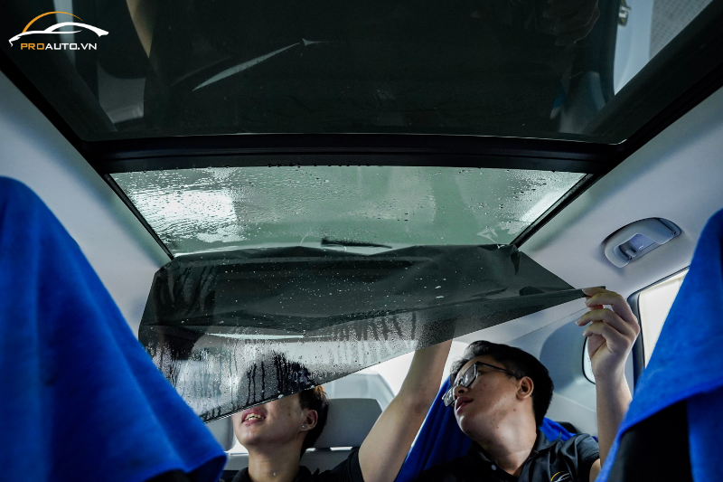 Lấy phim, cắt phim, vào phim, đẩy nước - Khóa học dán phim cách nhiệt ô tô