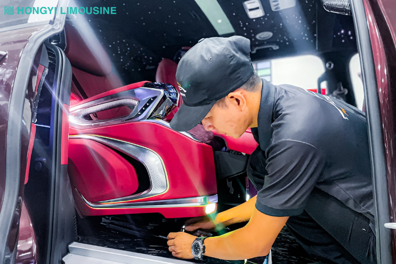 Quá trình độ ghế Limousine xe MPV tại Proauto.vn
