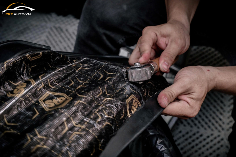 Có nên đầu tư phụ kiện đồ chơi xe VinFast Limo Green?