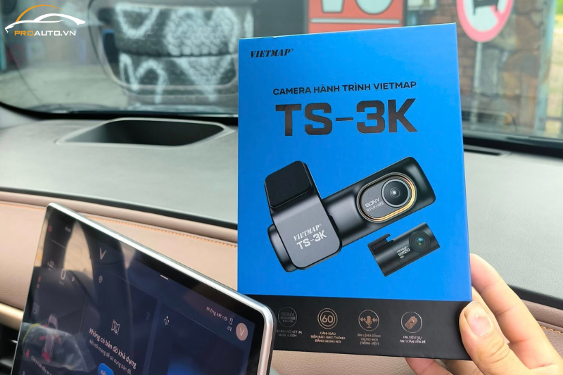 Gắn camera hành trình Vietmap - Phụ kiện đồ chơi xe VinFast Limo Green