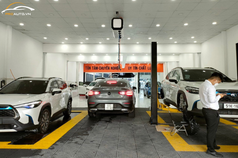 Những lưu ý quan trọng khi chọn dịch vụ rửa xe ô tô Quận 5