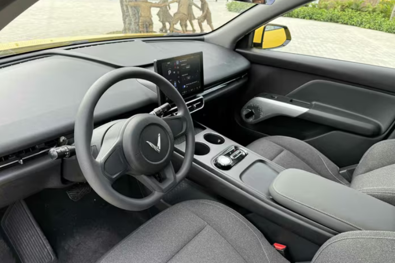 Nội thất VinFast Limo Green rộng rãi, tiện nghi