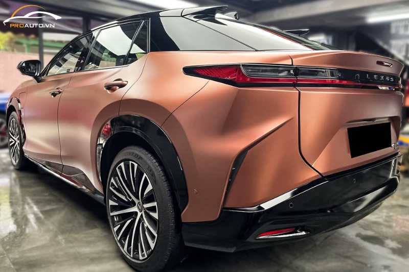 Vết xước trên PPF màu 3M tự phục hồi hiệu quả