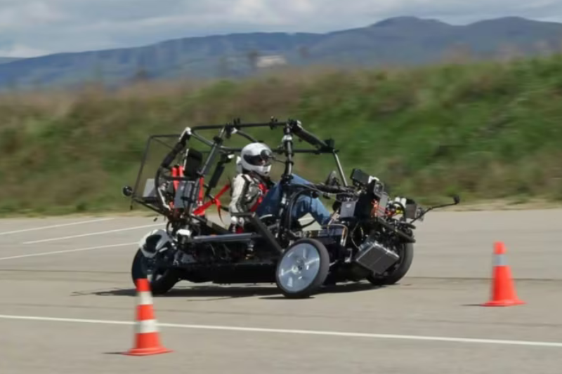 Công nghệ Đạp PERS và Cơ chế Nghiêng trên xe điện 3 bánh Vigoz