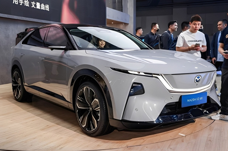 Mazda CX-6e ra mắt, giá từ 445 triệu đồng