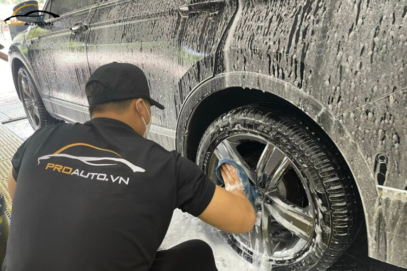 Rửa xe detailing - Chăm sóc xe detailing