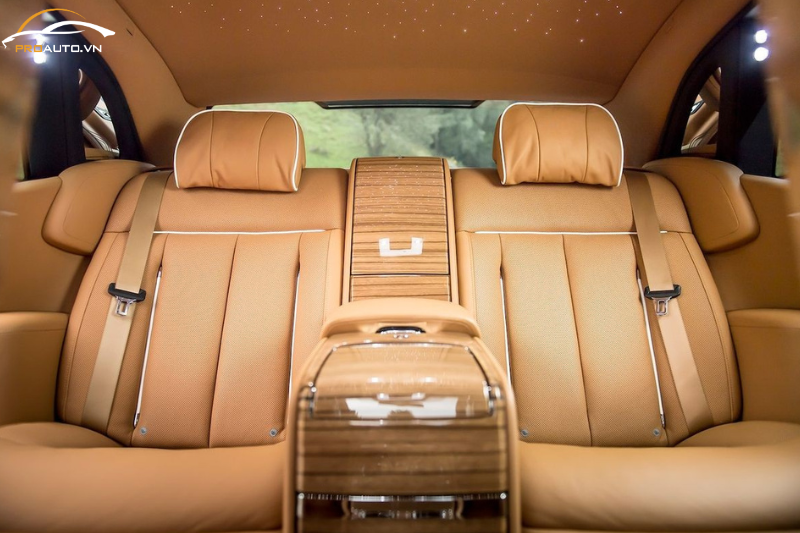 Chọn màu bọc ghế ô tô cho phù hợp với phong thủy