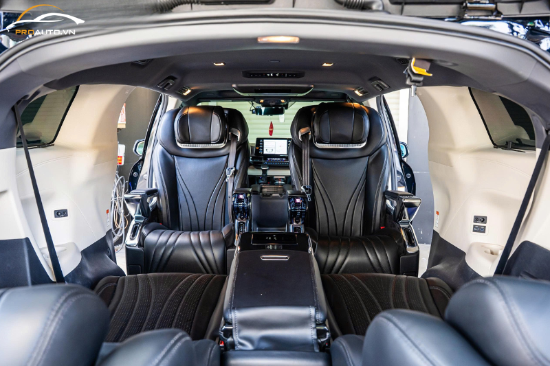 Độ Mercedes limousine 16 chỗ gói cao cấp