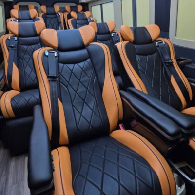 Đối tượng lý tưởng nên độ Ford Transit limousine 16 chỗ