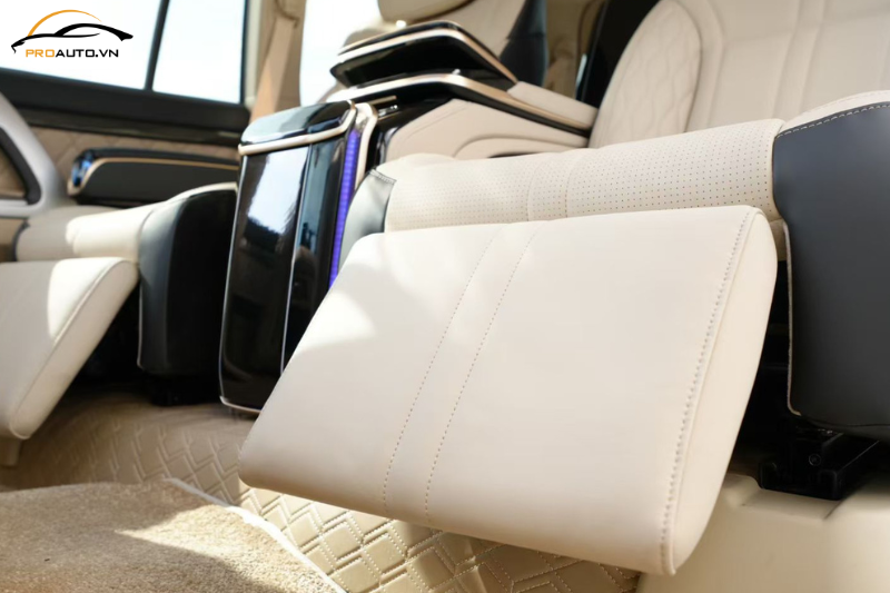 Ghế Hongyi SUV Throne 2.0 trang bị bệ đỡ bắp chân chỉnh điện