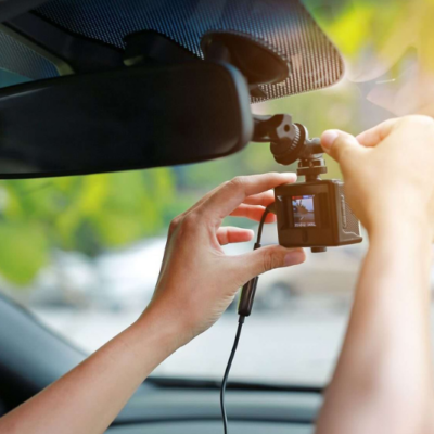 Phụ kiện đồ chơi xe điện BYD với camera hành trình