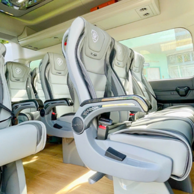 Vì sao doanh nghiệp nên độ Solati limousine 16 chỗ