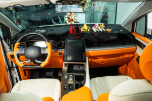 Xe Hyundai đổi màu taplo 